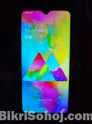 Samsung M20